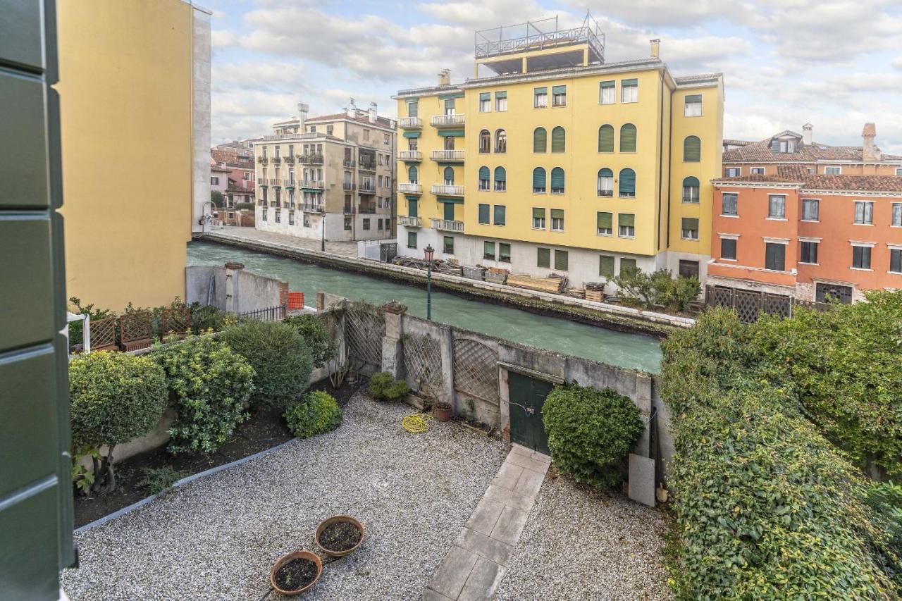 Tolentini Canal View & Terrace By Wonderful Italy Венеция Экстерьер фото